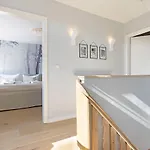 Holiday home Fiftyfour *