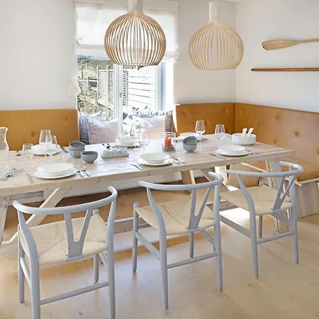 Fiftyfour Holiday home