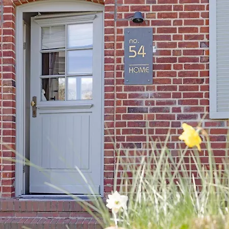 Fiftyfour Holiday home
