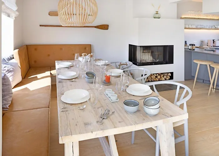 Feriehus Fiftyfour List